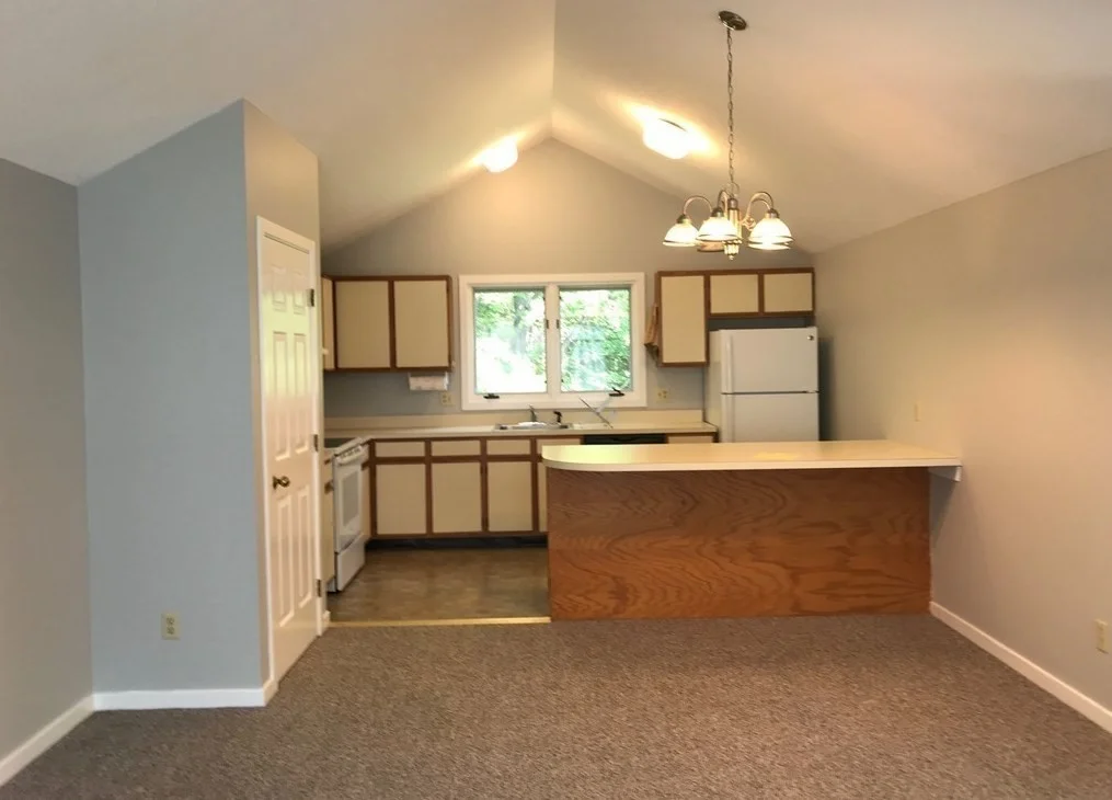 34 Salem Pl, Amherst