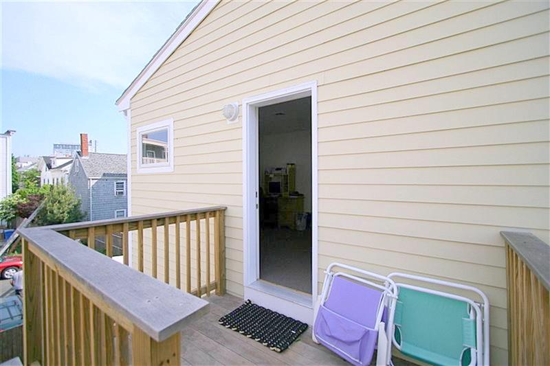 157 Auburn St, Cambridgeport