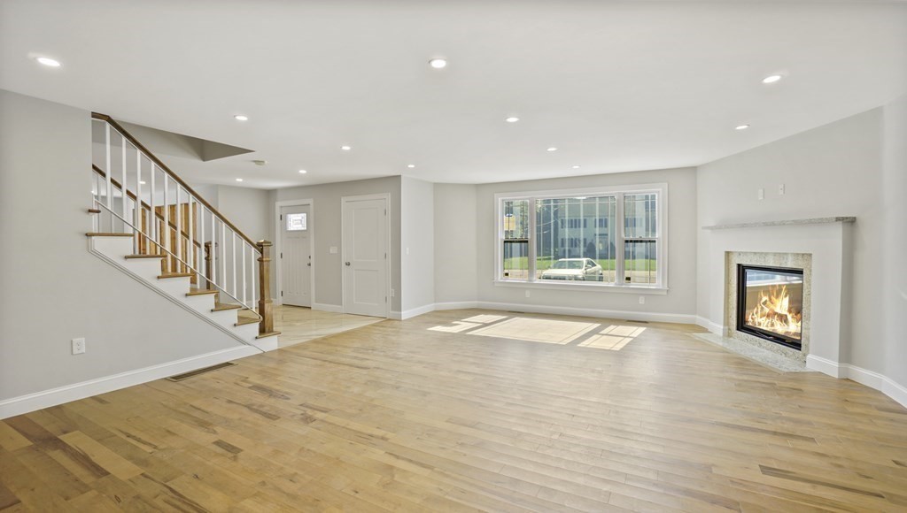 21 Arbor Ct, East Walpole