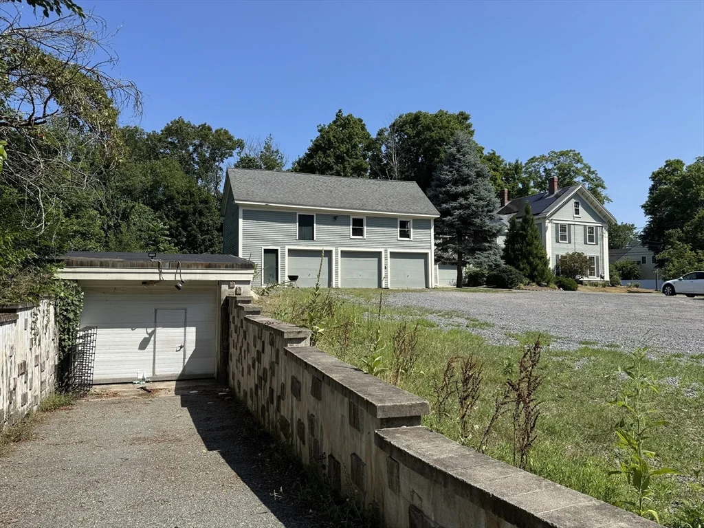 344 Lowell St, Lexington