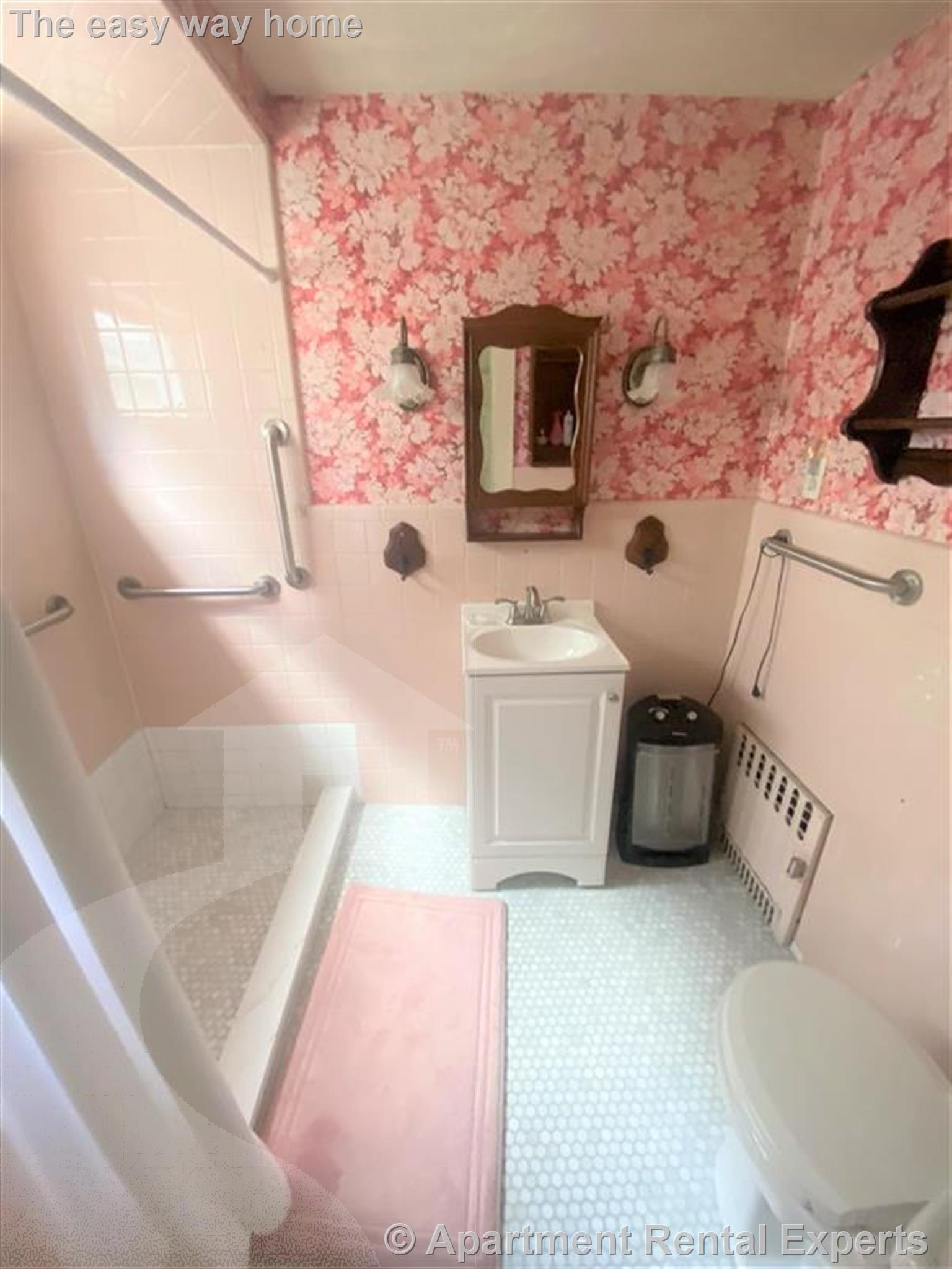 186 Powderhouse Blvd, Teele Square