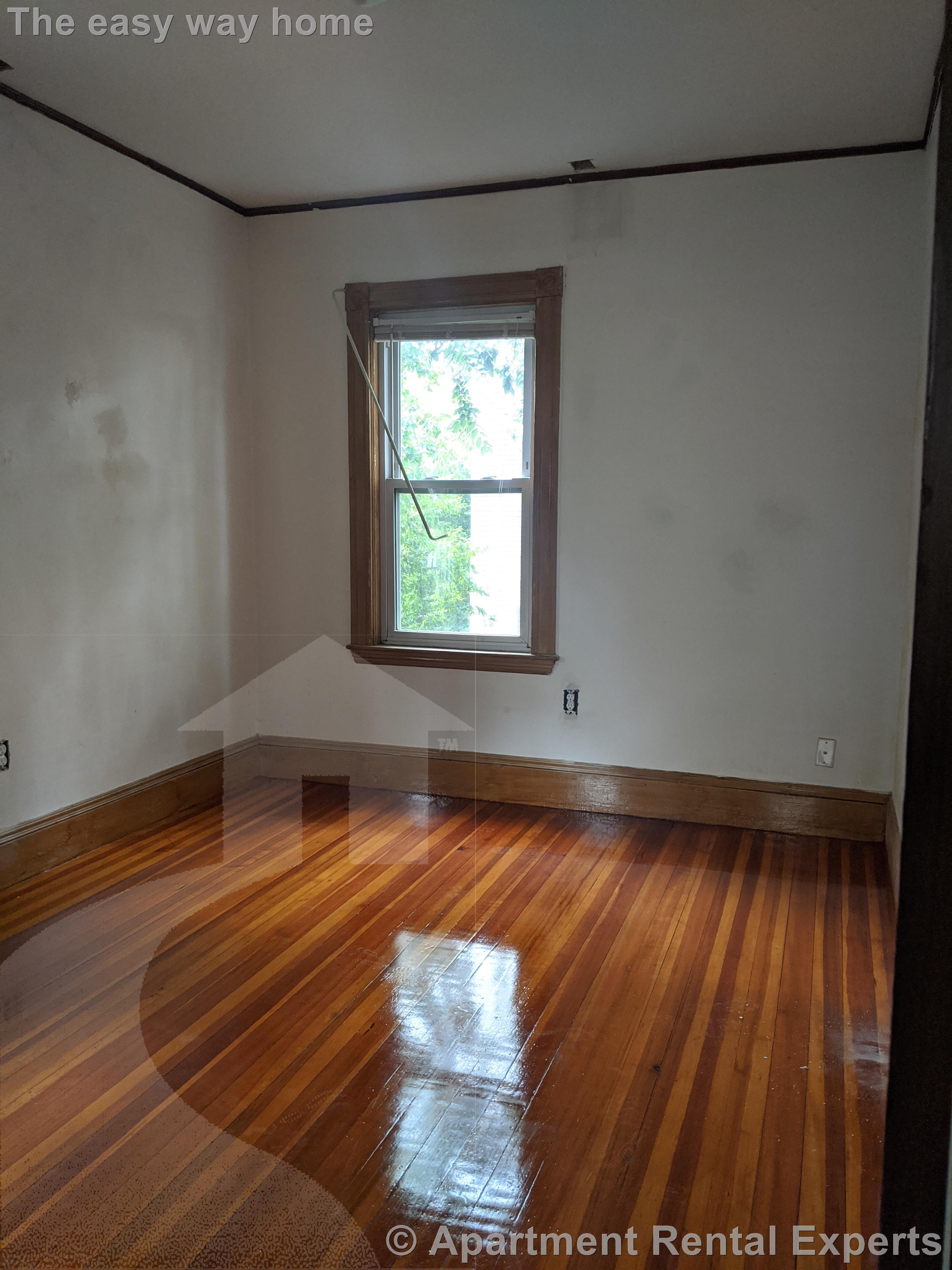 7-9 Belknap St, Teele Square