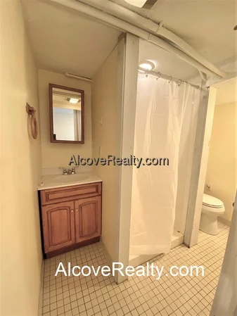 40 Alfred Rd, Arlington