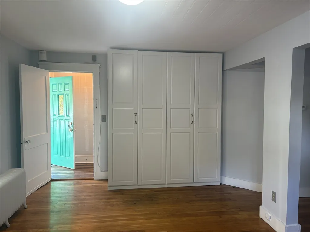 18 Symmes St, Roslindale