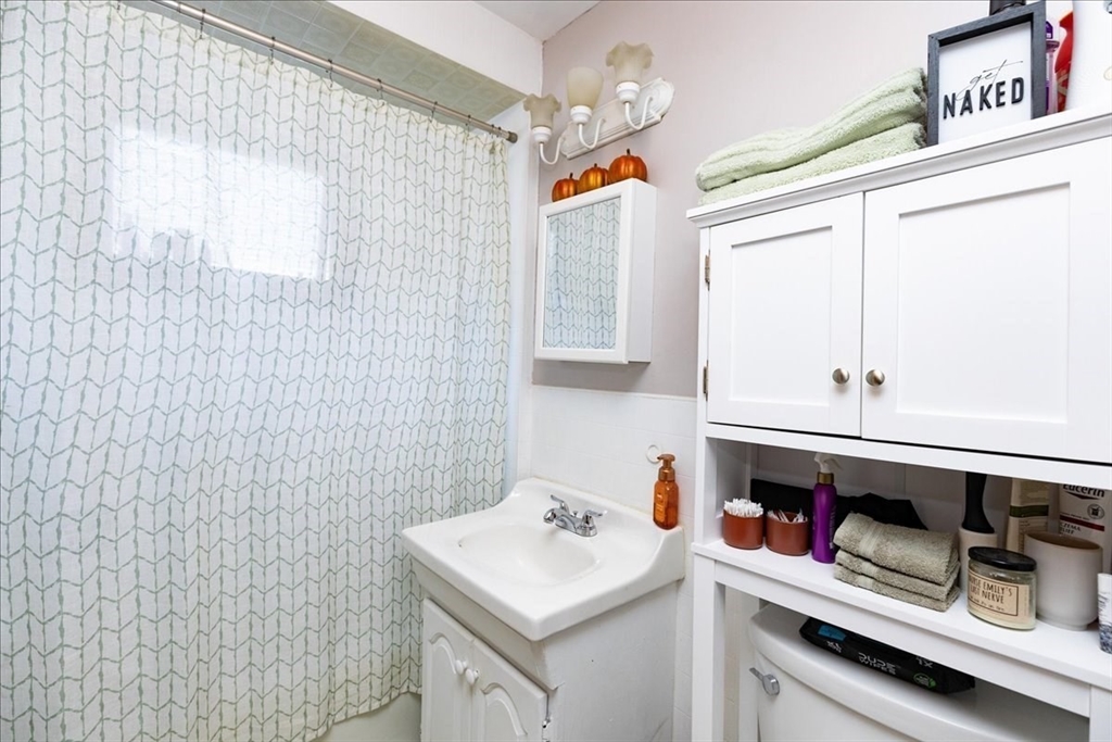 565-567 Riverside Ave, Medford