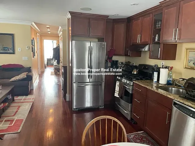 632 East Broadway, South Boston