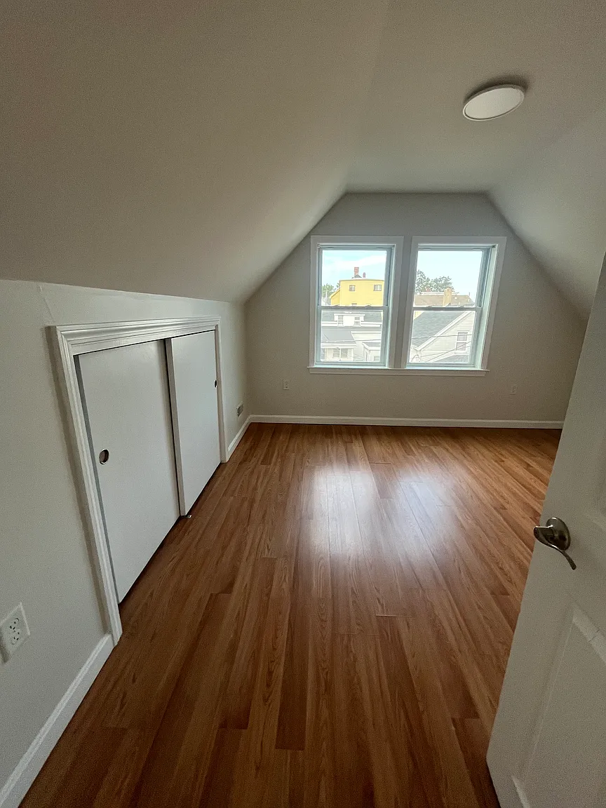 97 Bradstreet Ave, Revere