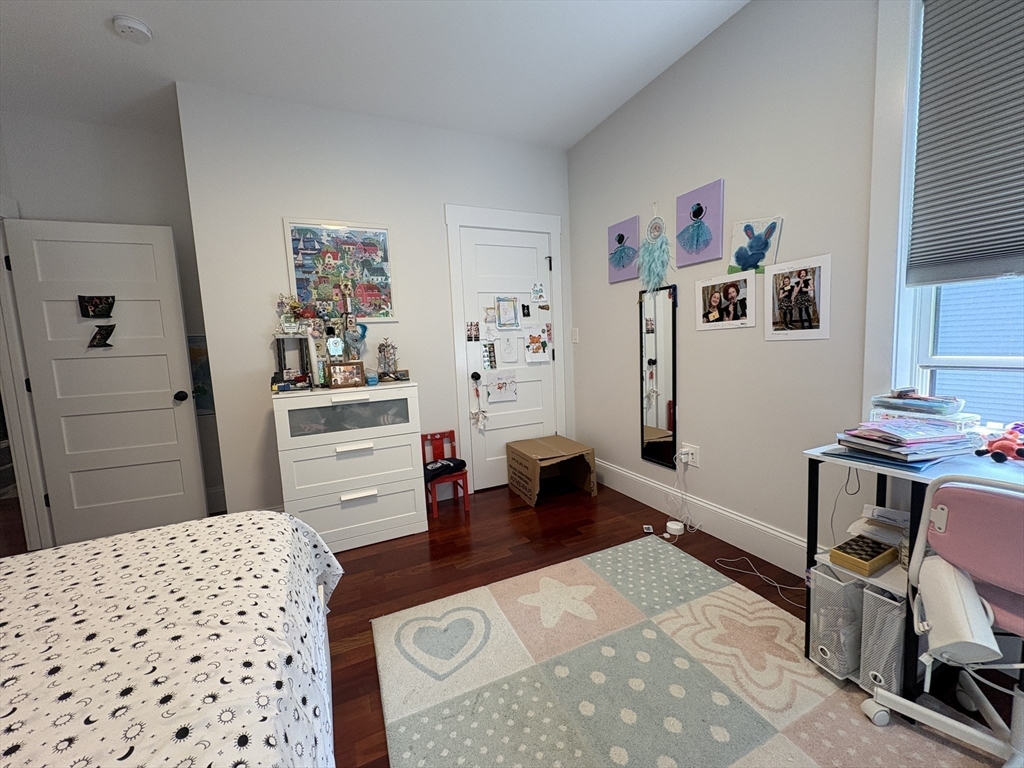 92 Dothan St, Arlington