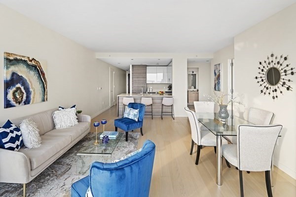 1 Franklin St, Downtown