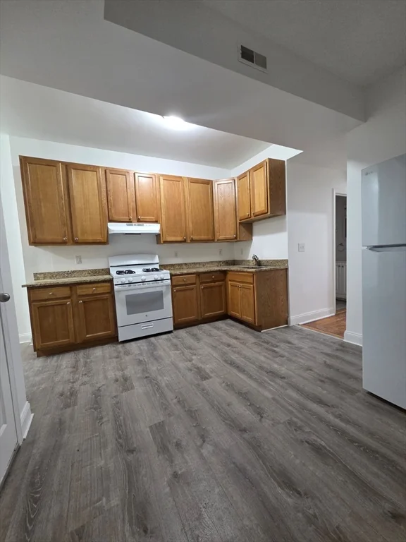 136 Chestnut St, Chelsea