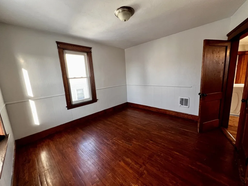 13 Louise St, Worcester