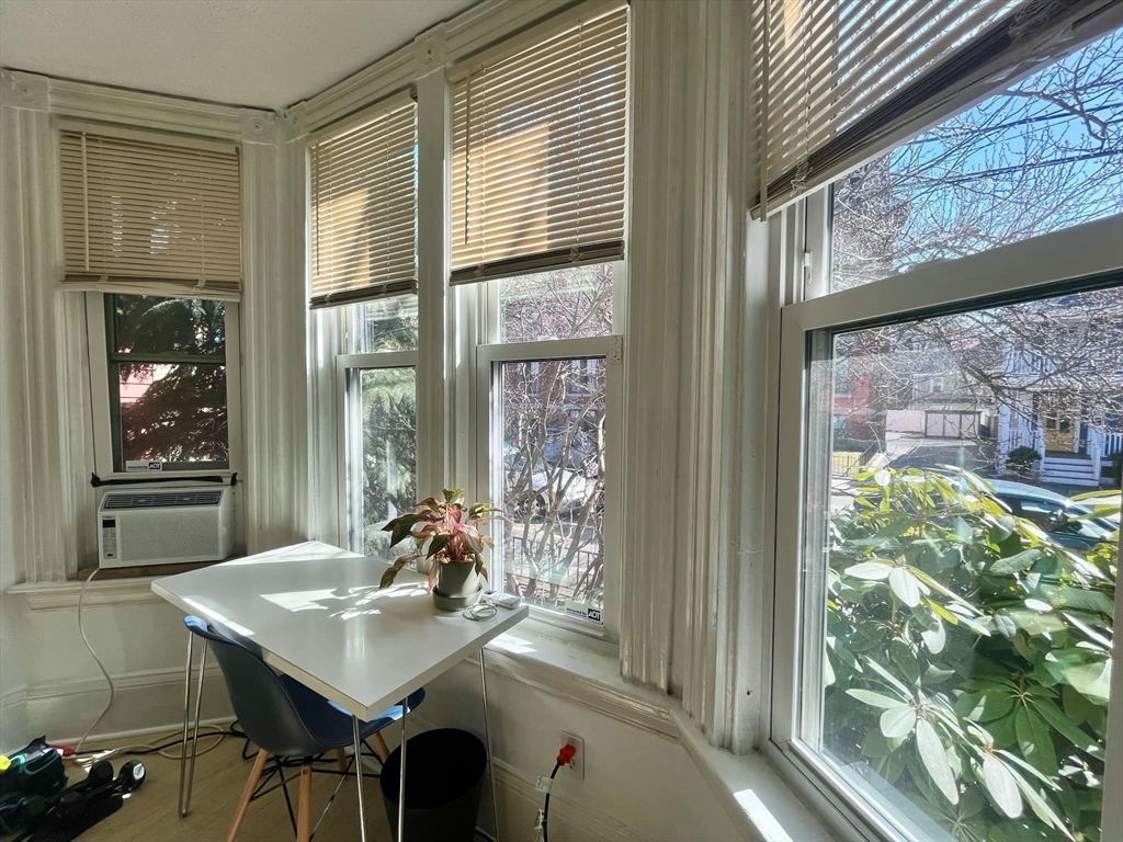 53 Bow, Union Square