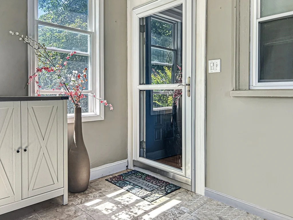 26 Garnet Rd, West Roxbury