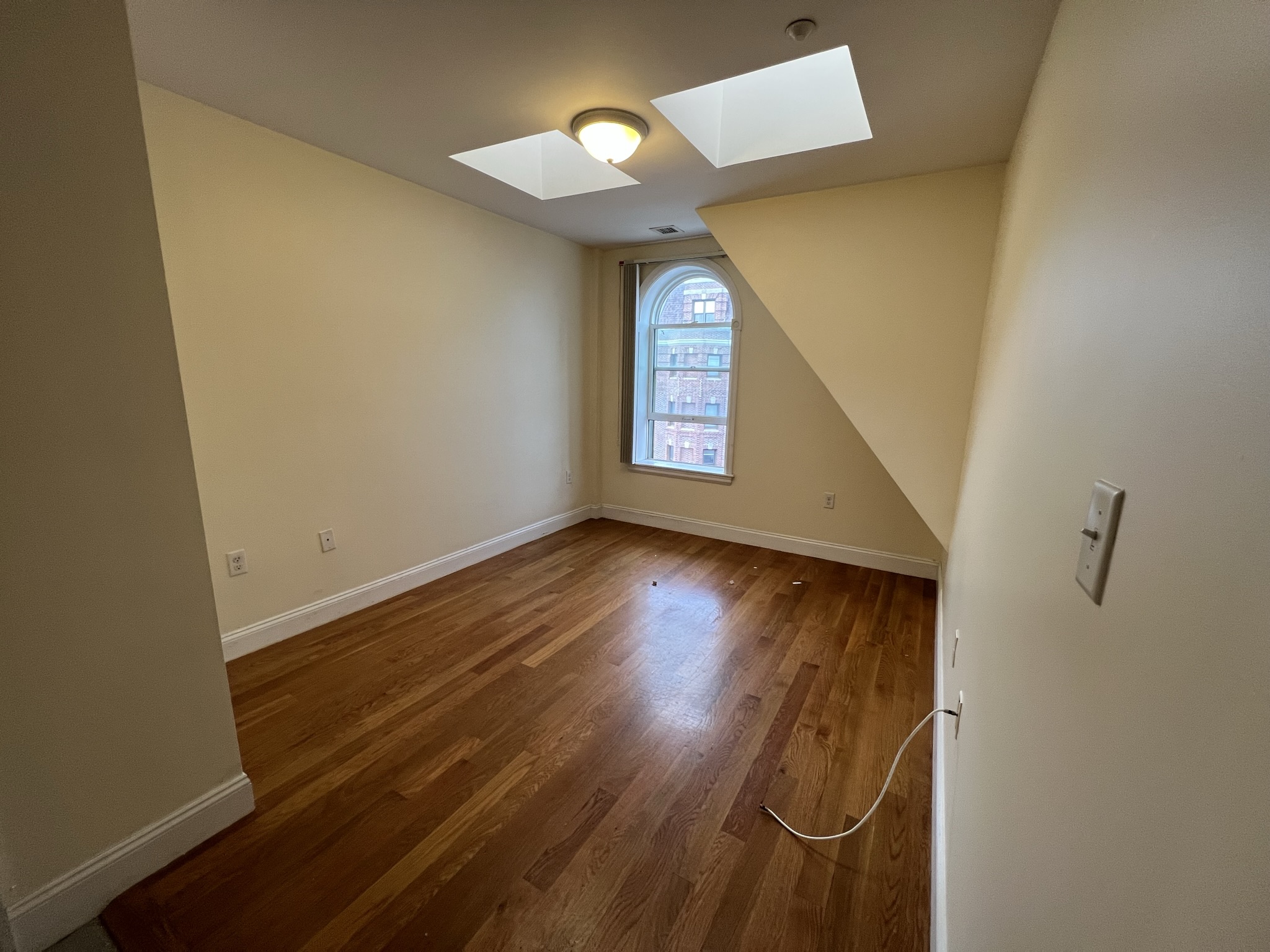 90 Westland Ave, Fenway