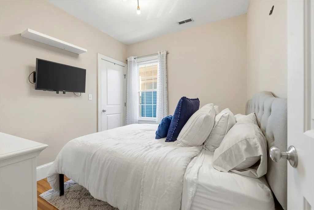 118 Saxton St, Dorchester