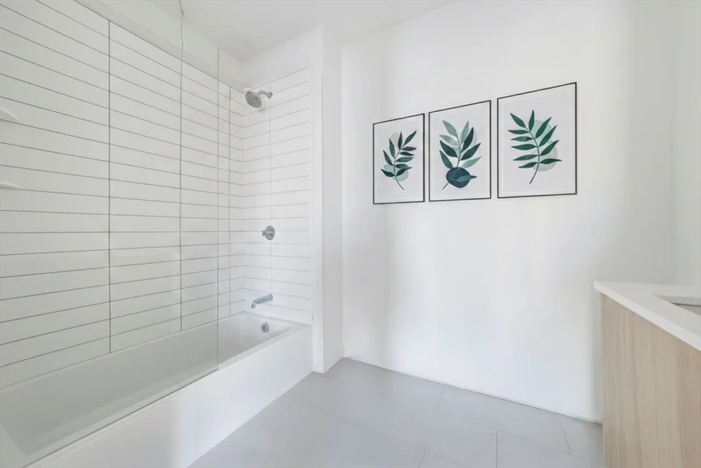 1035 Commonwealth Ave, Allston