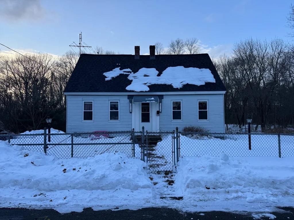 75 Packard St, North Stoughton