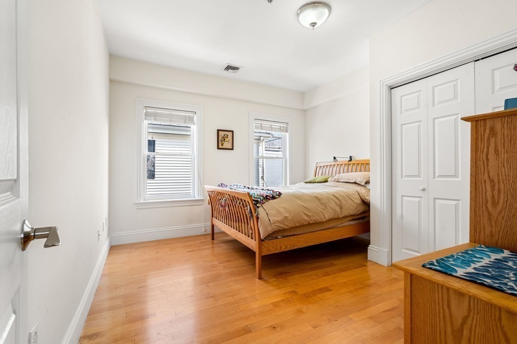 210 Summer St, Spring Hill