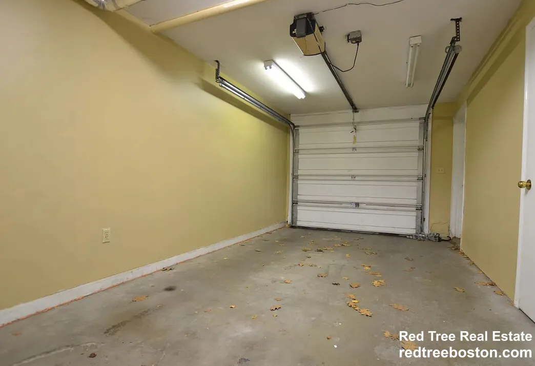 85 Brainerd Rd, Brighton