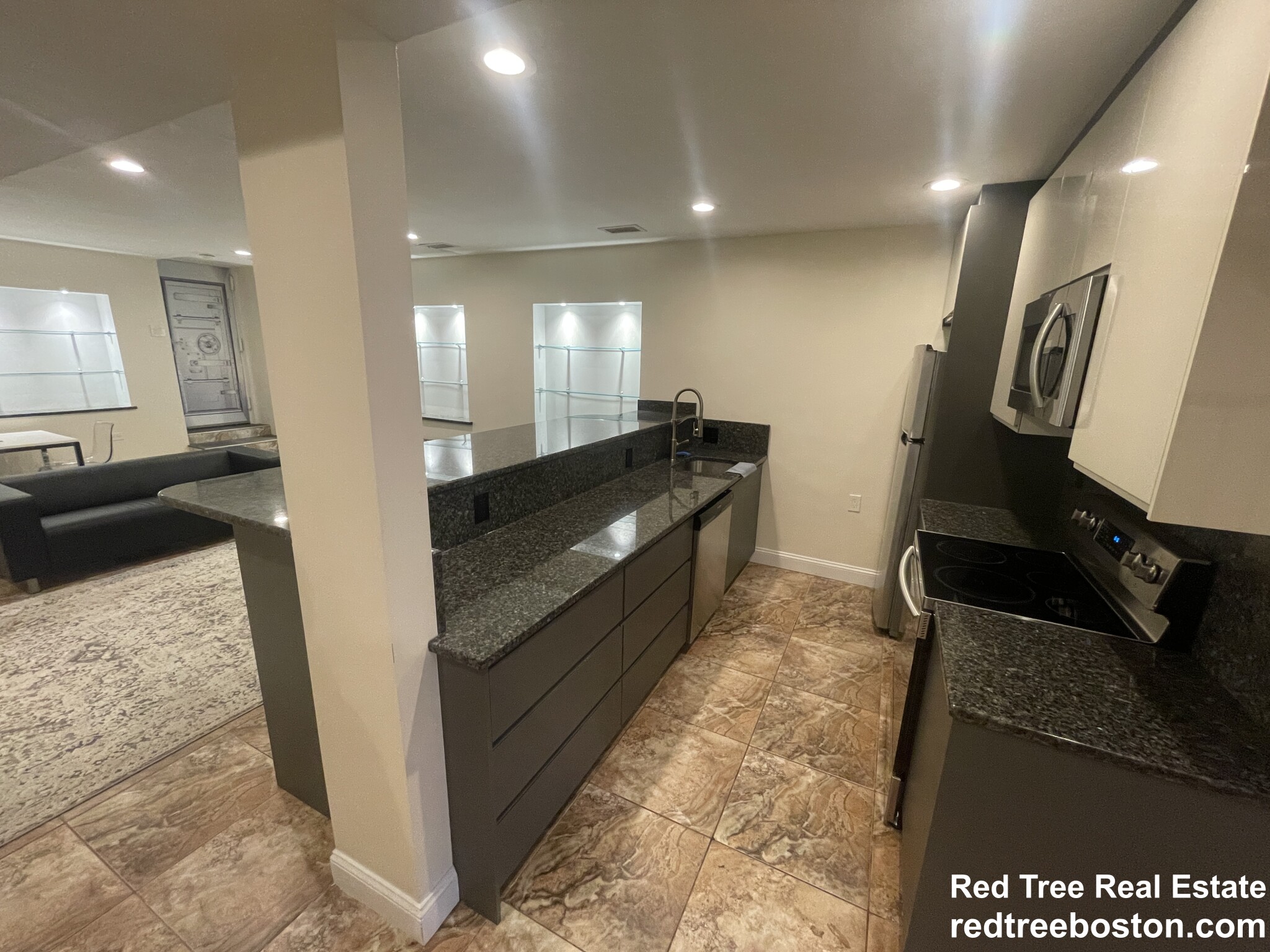 25 Saint Marys Ct, Brookline