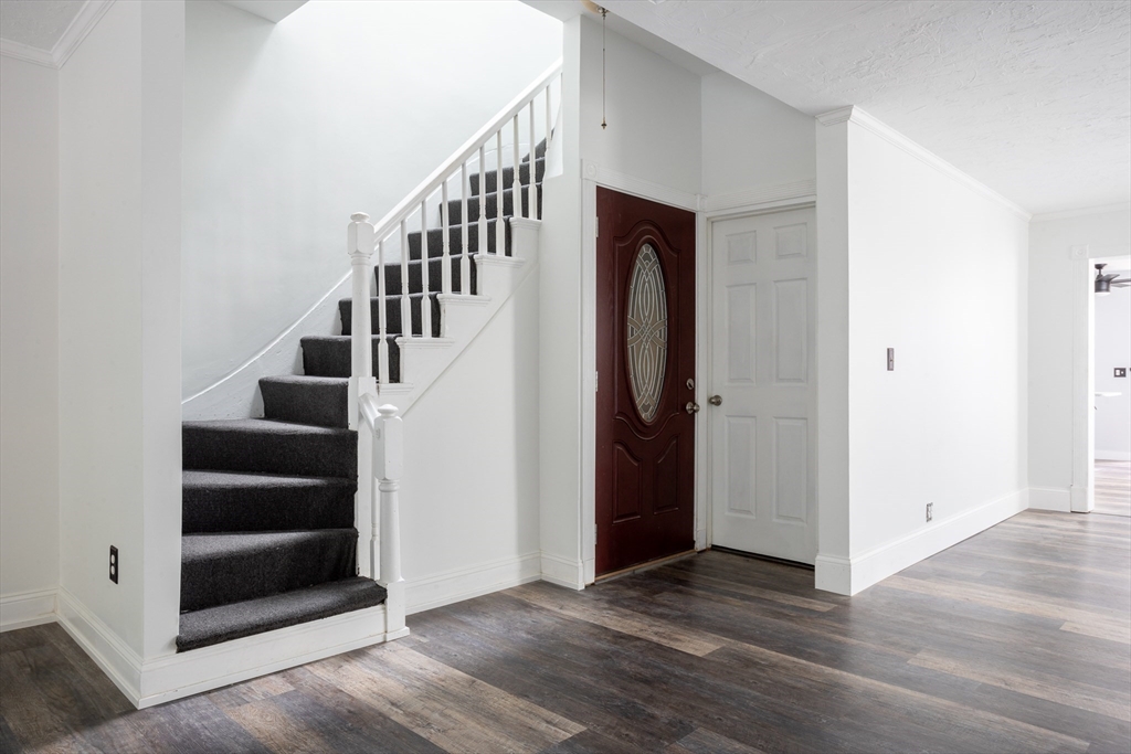 71 Old Harbor St, South Boston