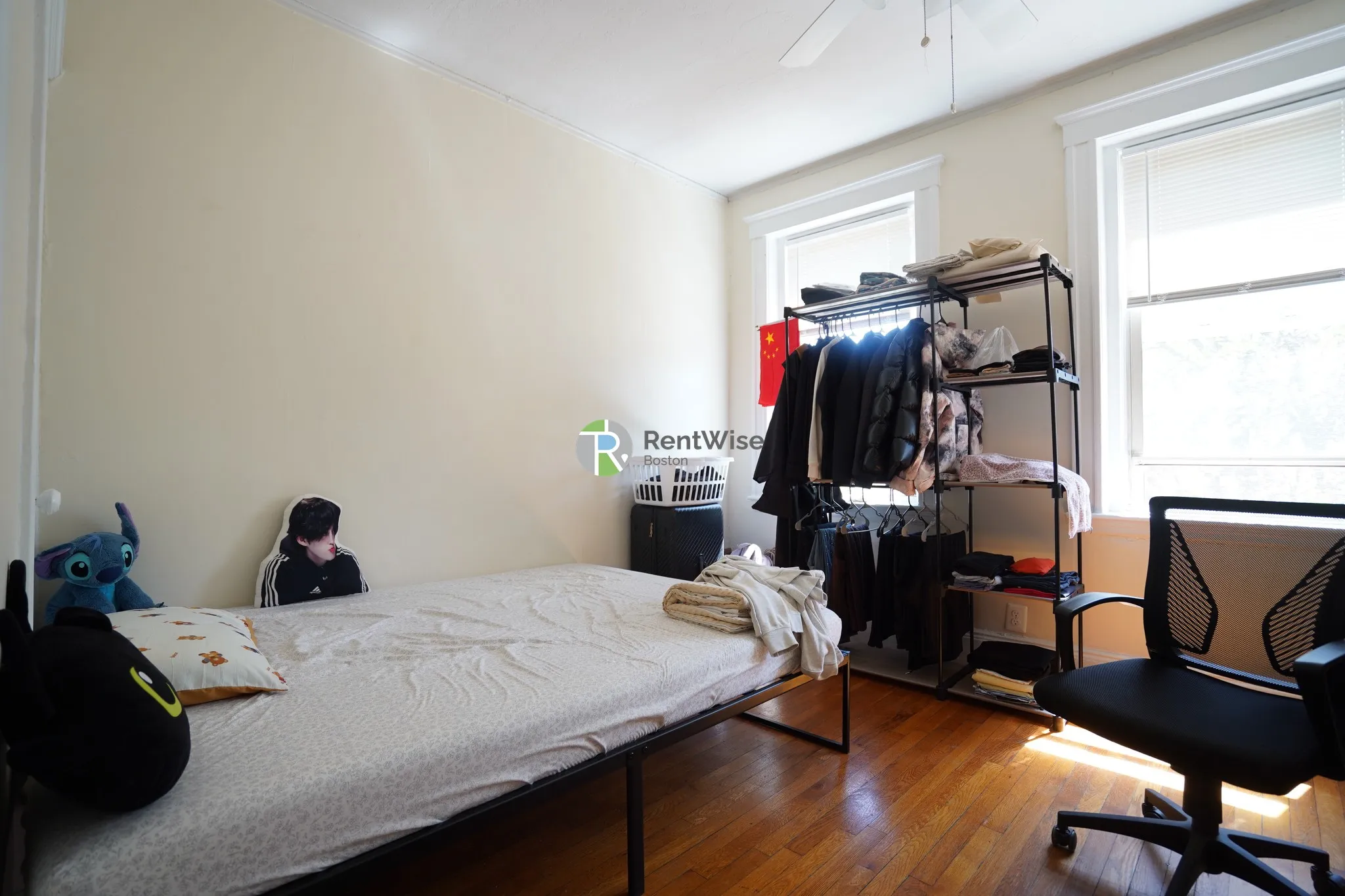 29 Queensberry St, Fenway