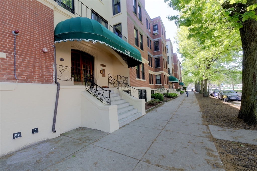 1400 Commonwealth Ave, Allston