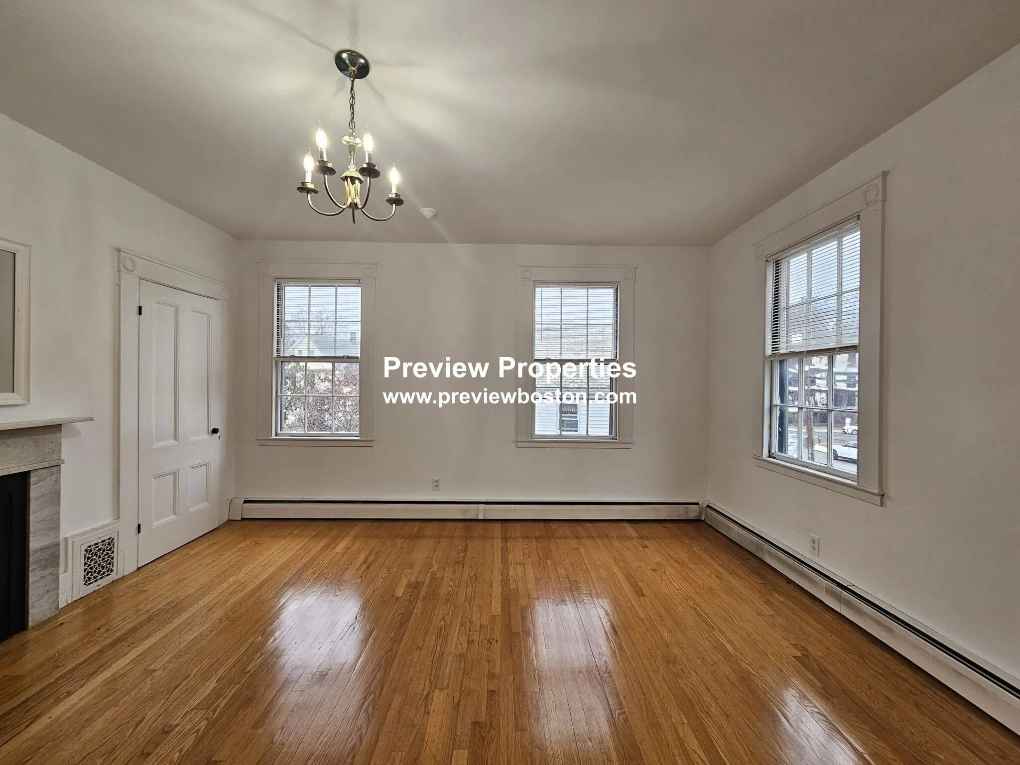 300 Faneuil St, Oak Square