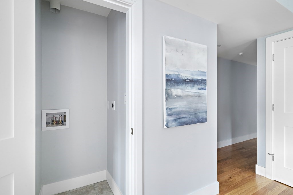 650 Hyde Park Ave, Roslindale