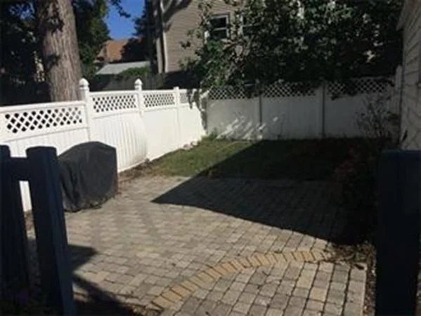 585 Main St, Watertown