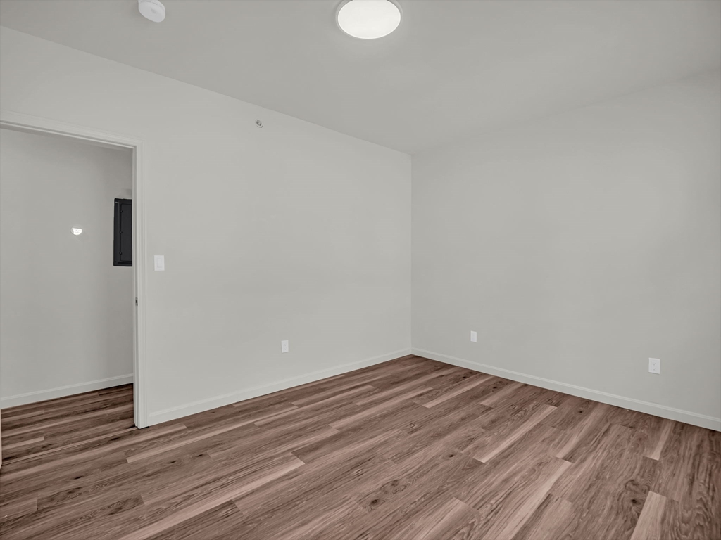 12 Alpine St, Worcester