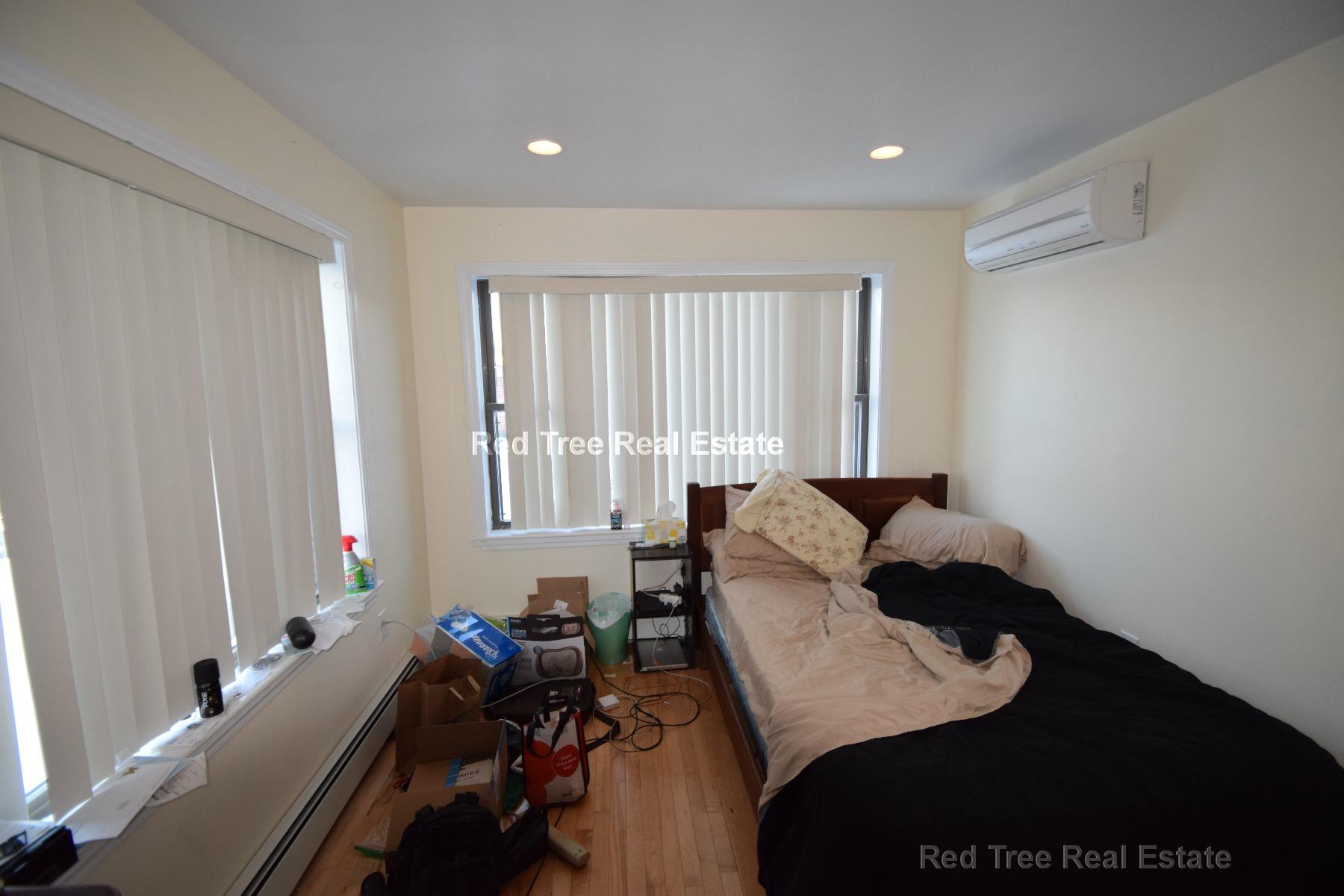 1689 Beacon St, Aspinwall Hill