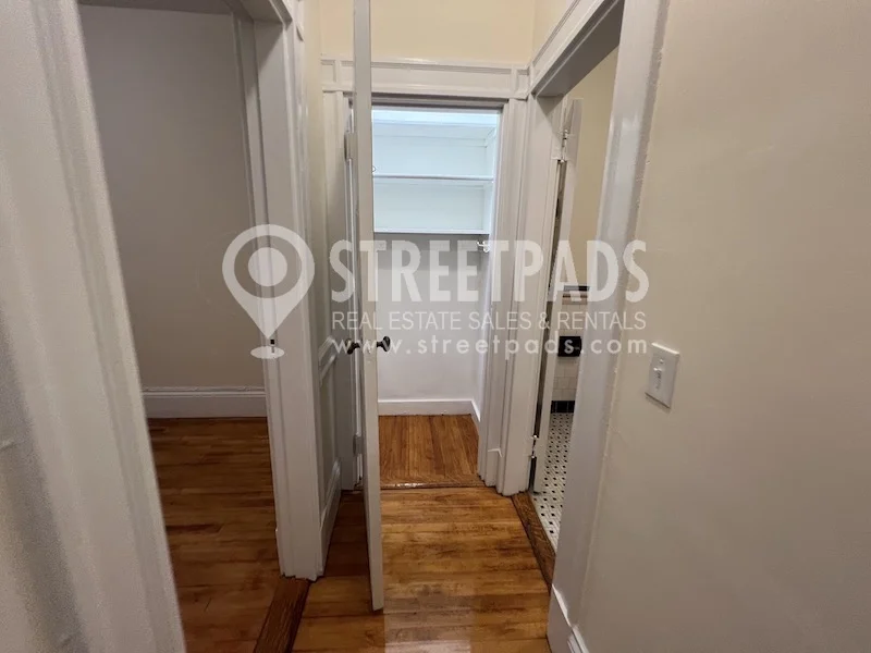 2 Ware St, Mid-Cambridge