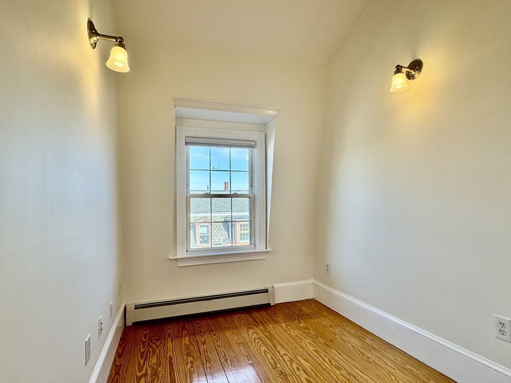 137 M St, South Boston