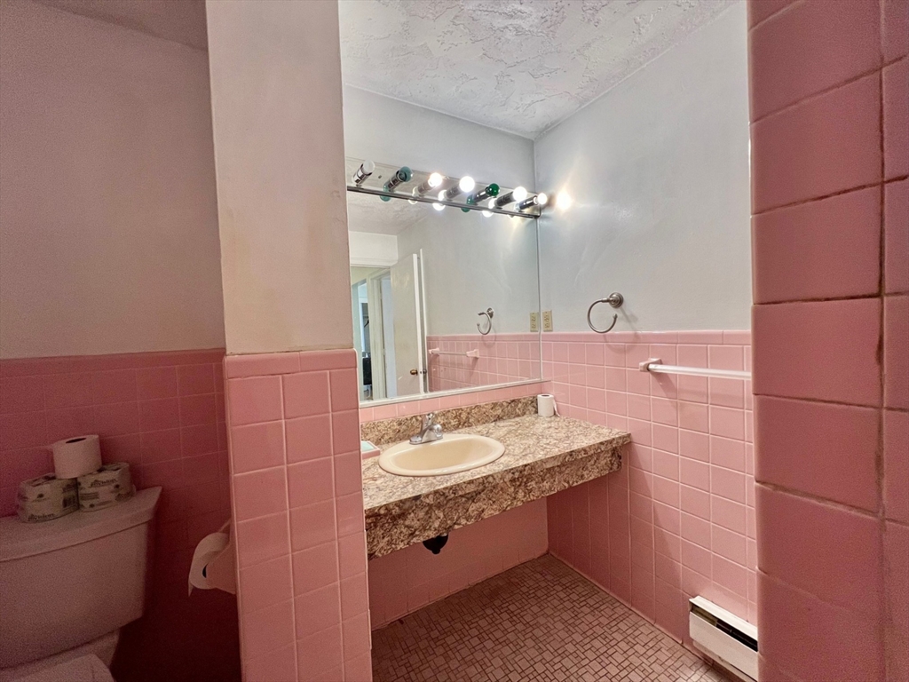 20 Hamilton Rd, Arlington