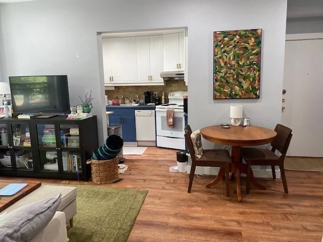 32 Winchester St, Coolidge Corner