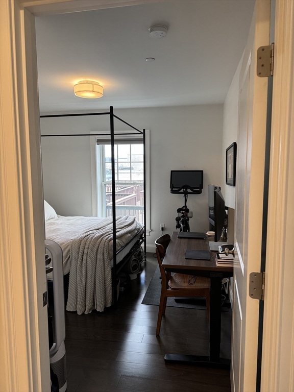 728 East Broadway, South Boston