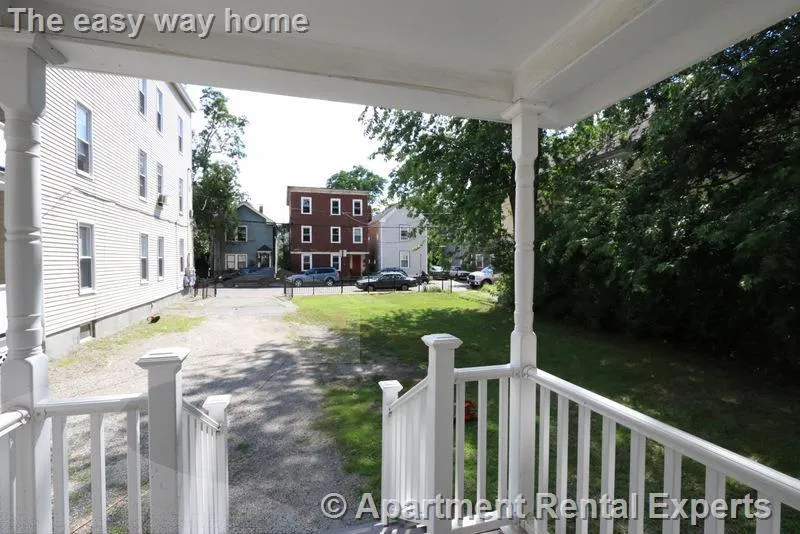 429 Franklin St, Central Square