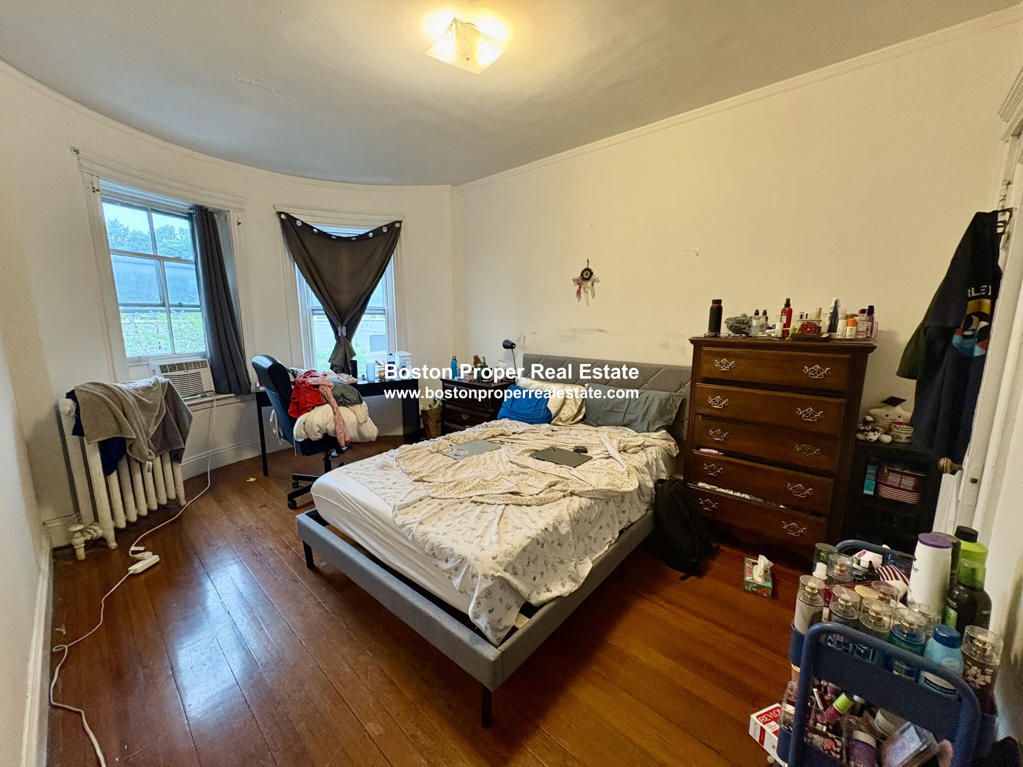 1911 Beacon St, Brookline