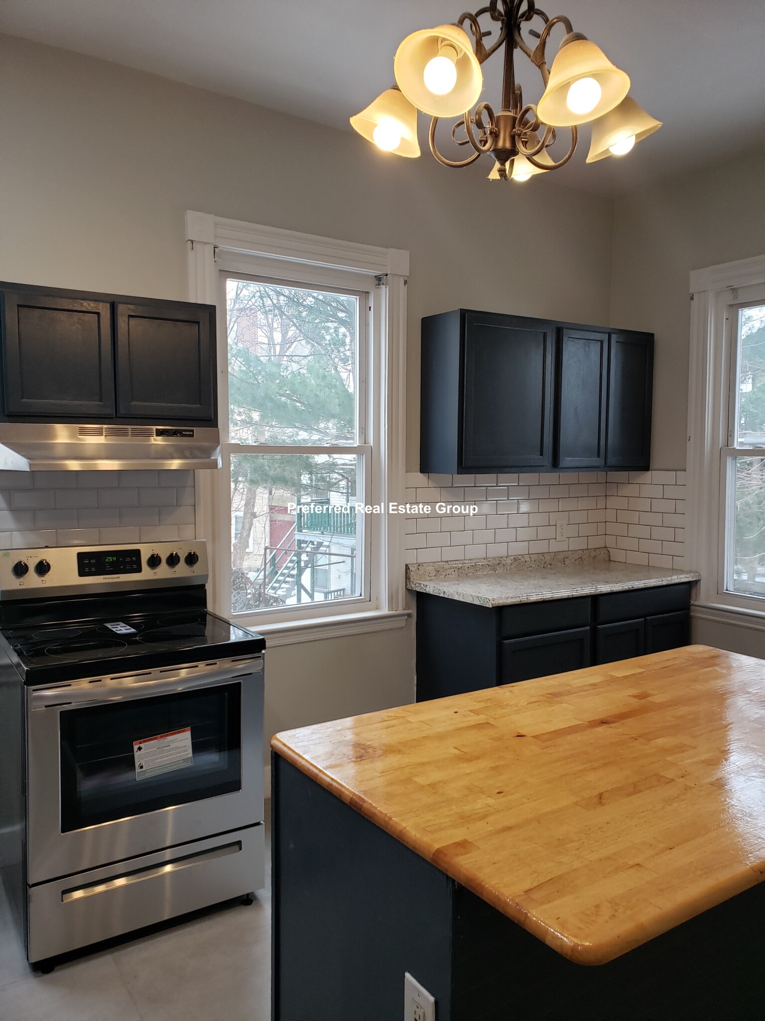 38 Thornton St, Roxbury