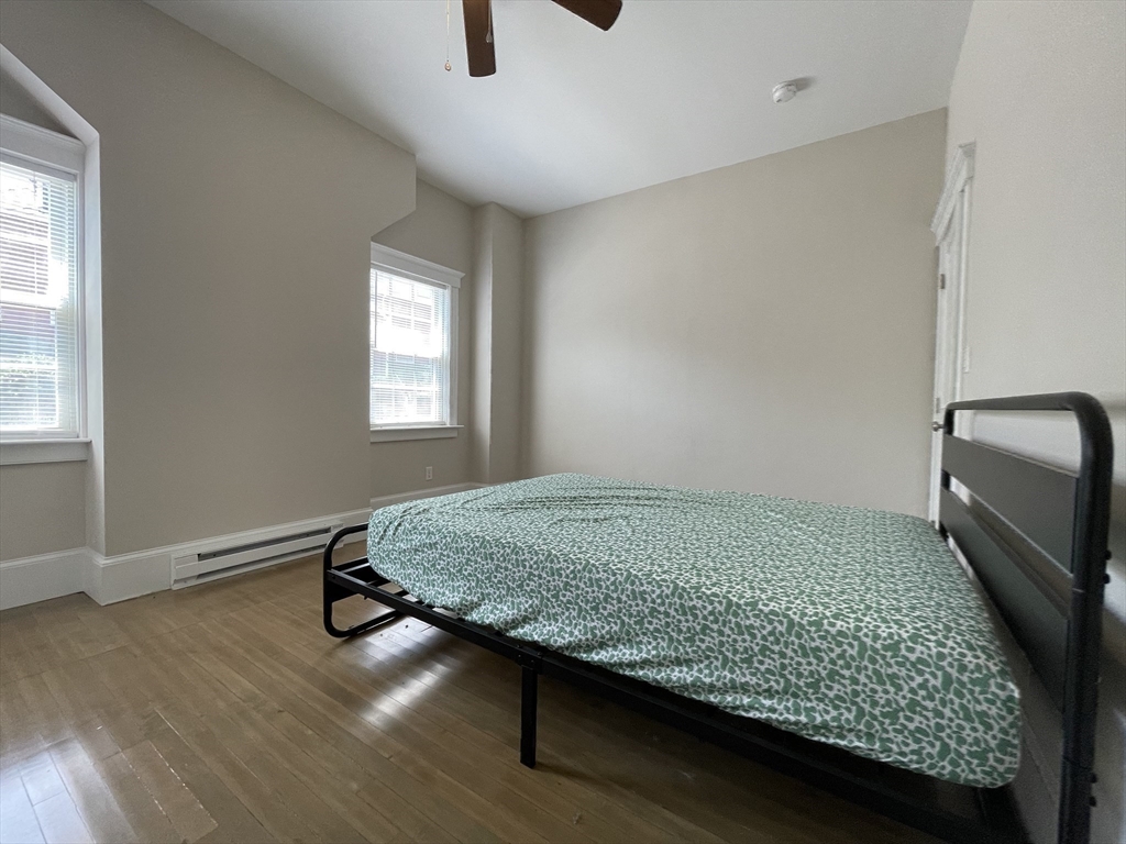 996 Chestnut St, Newton Upper Falls