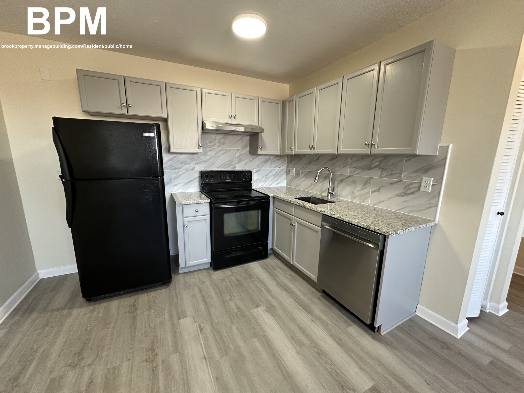 256 Parker Hill Ave, Mission Hill