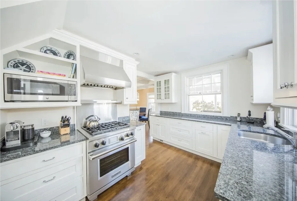 28 Morey Ln, Nantucket