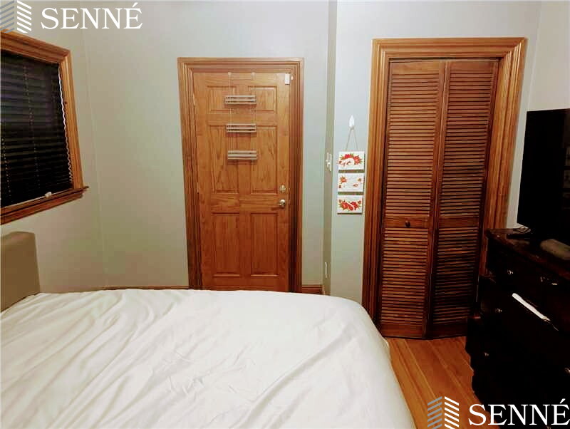 176 Hillside St, Mission Hill