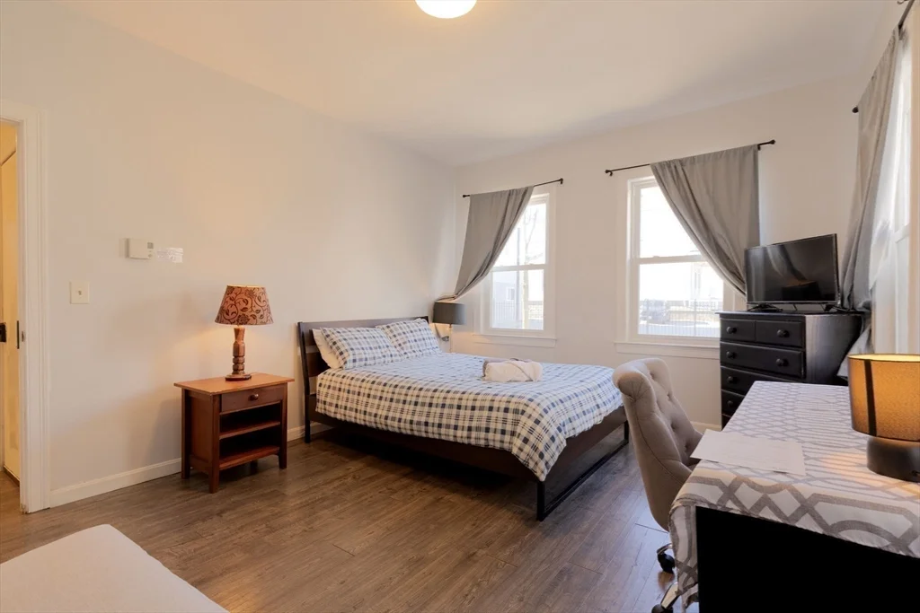 157 Perkins St, East Somerville