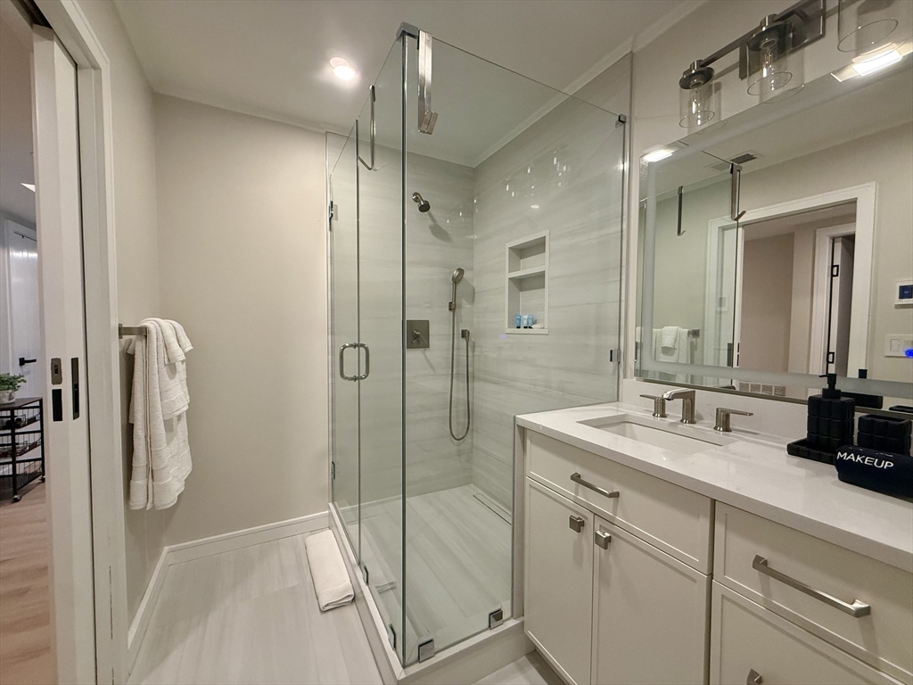 14 Bernard Circle, Tisbury