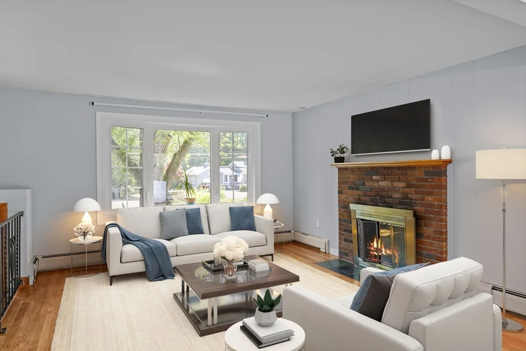 330 Swains Pond Ave, Melrose