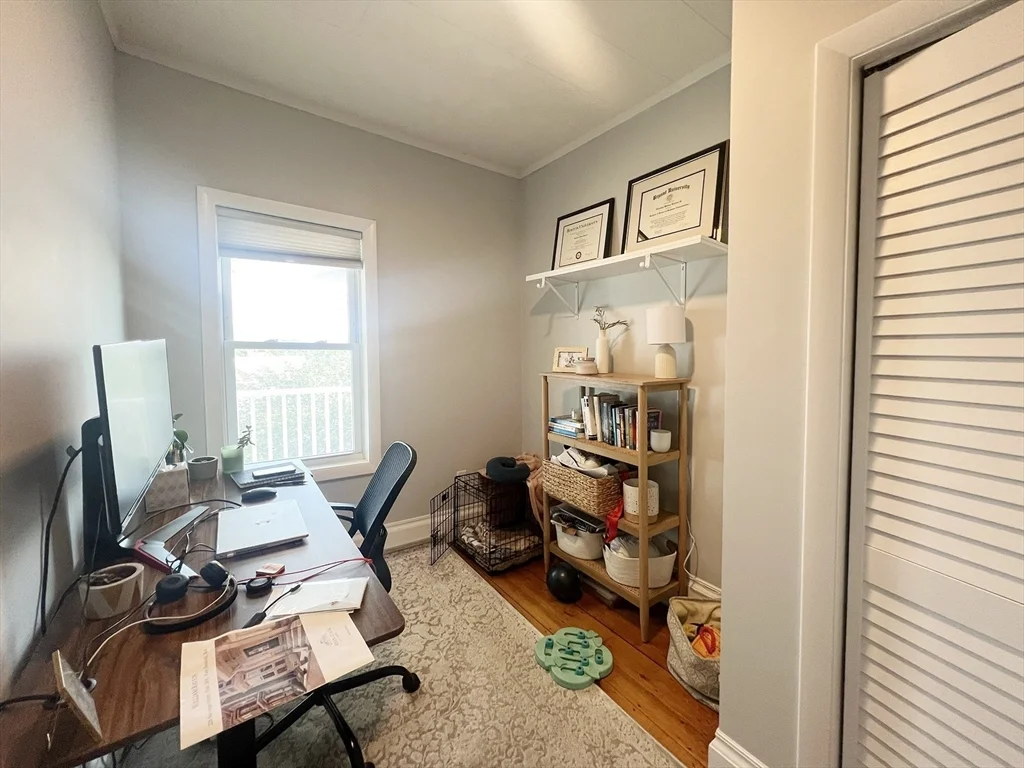 63 Leyden St, East Boston