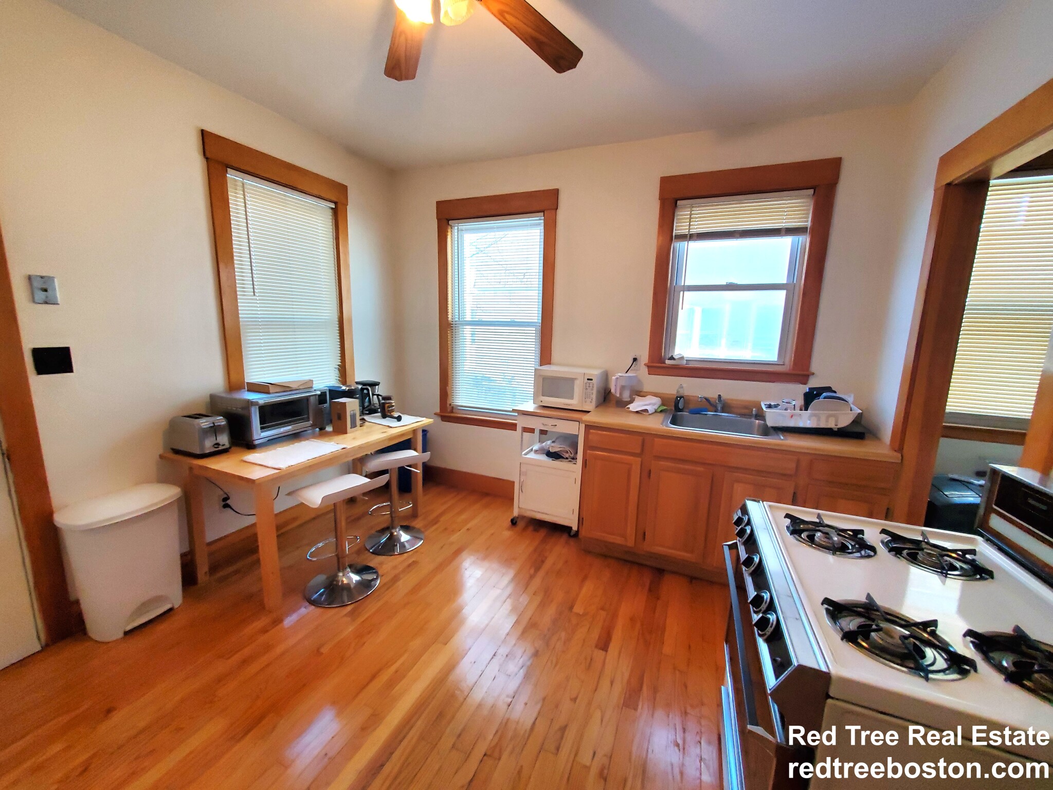 250 Belgrade Ave, Roslindale