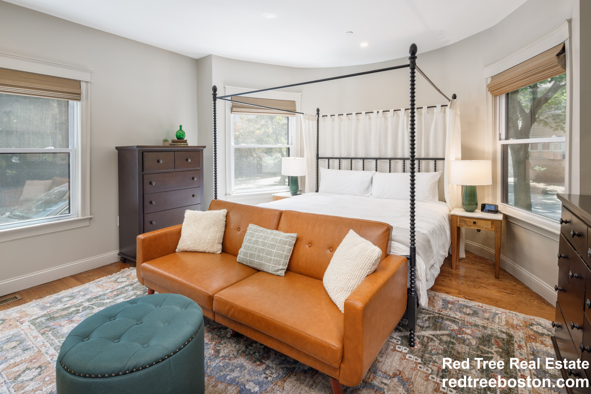 44 Winslow Rd, North Brookline